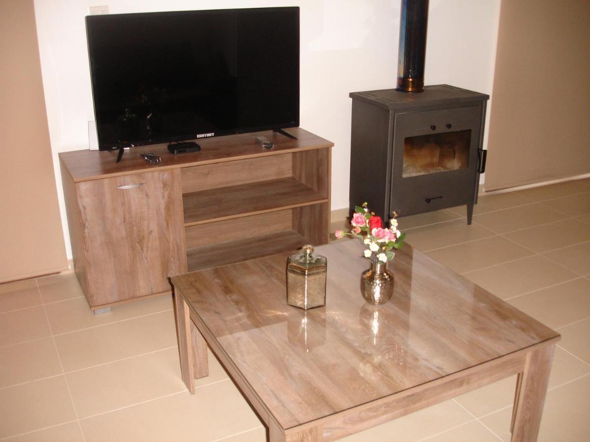 Love Holiday Suite 2 Tris Elies Extérieur photo
